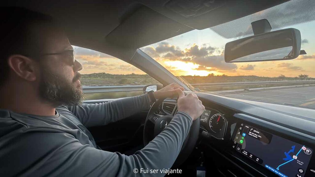 Carro alugado a caminho de São Miguel do Gostoso