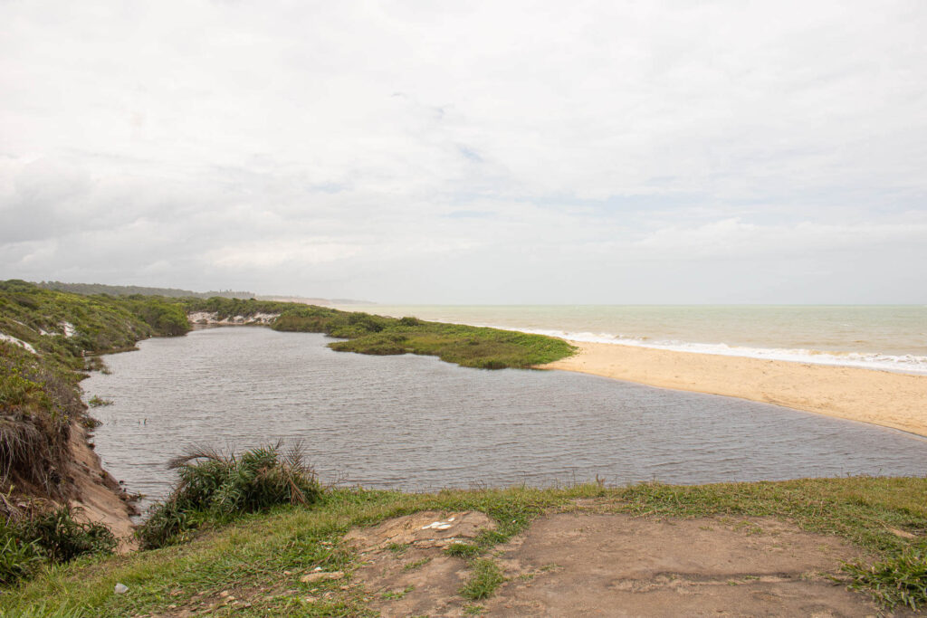 Lagoa junto ao mar na Praia de Lagoa Grande
Foto: Fui Ser Viajante