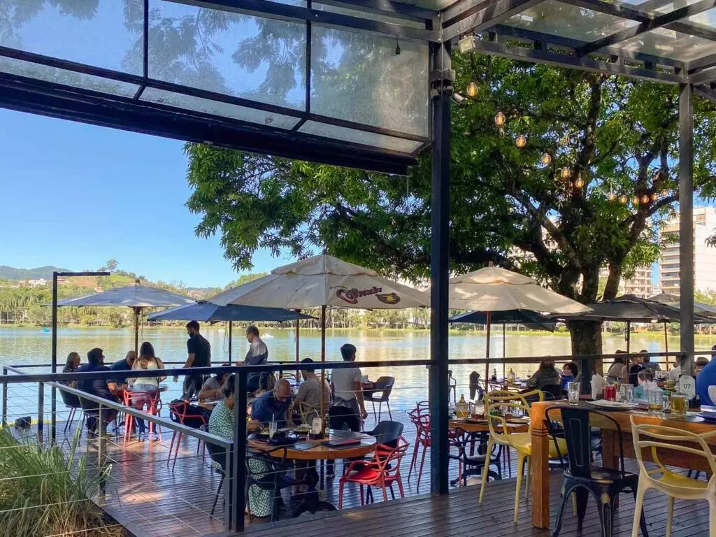 Restaurante Parque das Águas de São Lourenço MG. Foto: Fui ser viajante